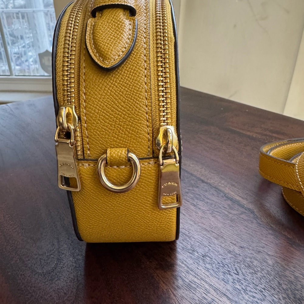 Coach Mustard Crossbody Bag - Picture 5 of 15
